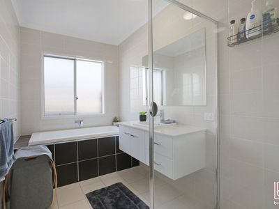 7 Sirocco Drive, Wadalba