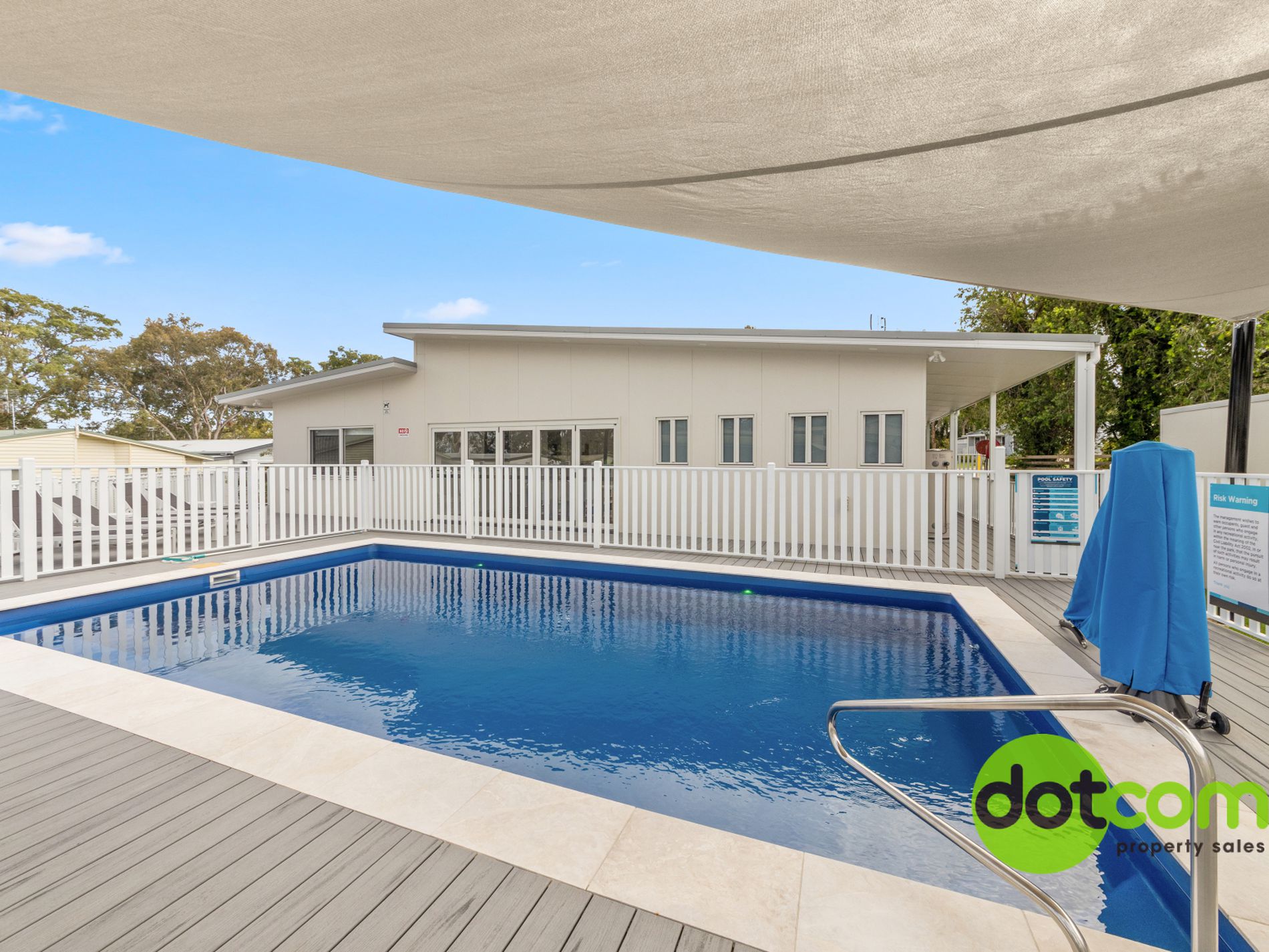 161 / 186 Sunrise Avenue, Halekulani