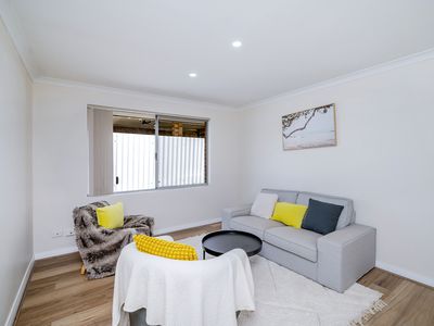 9B Towton Street, Redcliffe