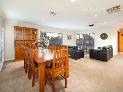 2 PHEFLEY COURT, Wodonga