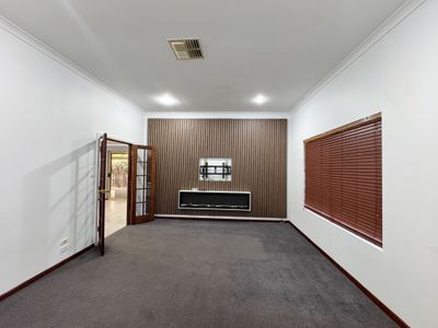 7 Osmetti Drive, Somerville