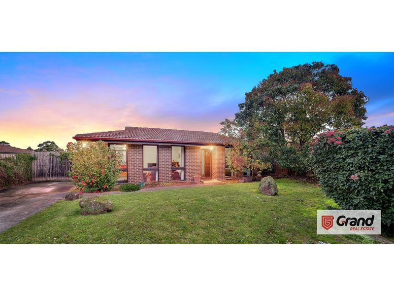 31 Saxonwood Drive, Narre Warren