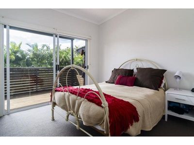 9 McNab Avenue, Tewantin