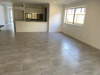 4 Rosebank Road, Thornhill Park
