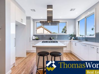 1 / 2  Doorawarrah Court, Mount Waverley