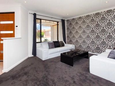 12 Bilcich Gardens, Spearwood