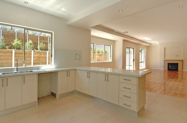 5 Muirhead court, Greenvale