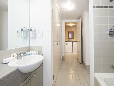 307 / 112 Mounts Bay Road, Perth