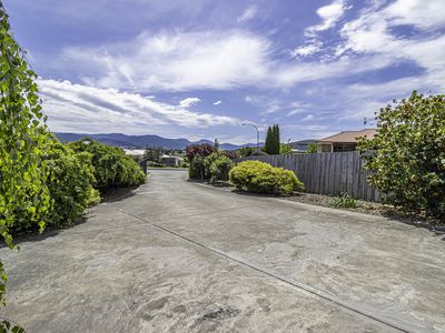 7 Pear Tree Close, Huonville