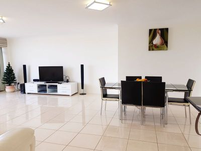 102 / 33 Thornton Street, Surfers Paradise