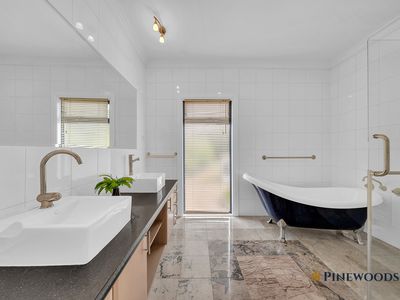 9 Ironbark Court, Wallan