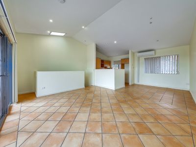 4 / 27 Flower Street, Windsor