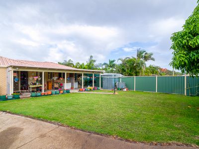 4 TWOLYN STREET, Urangan