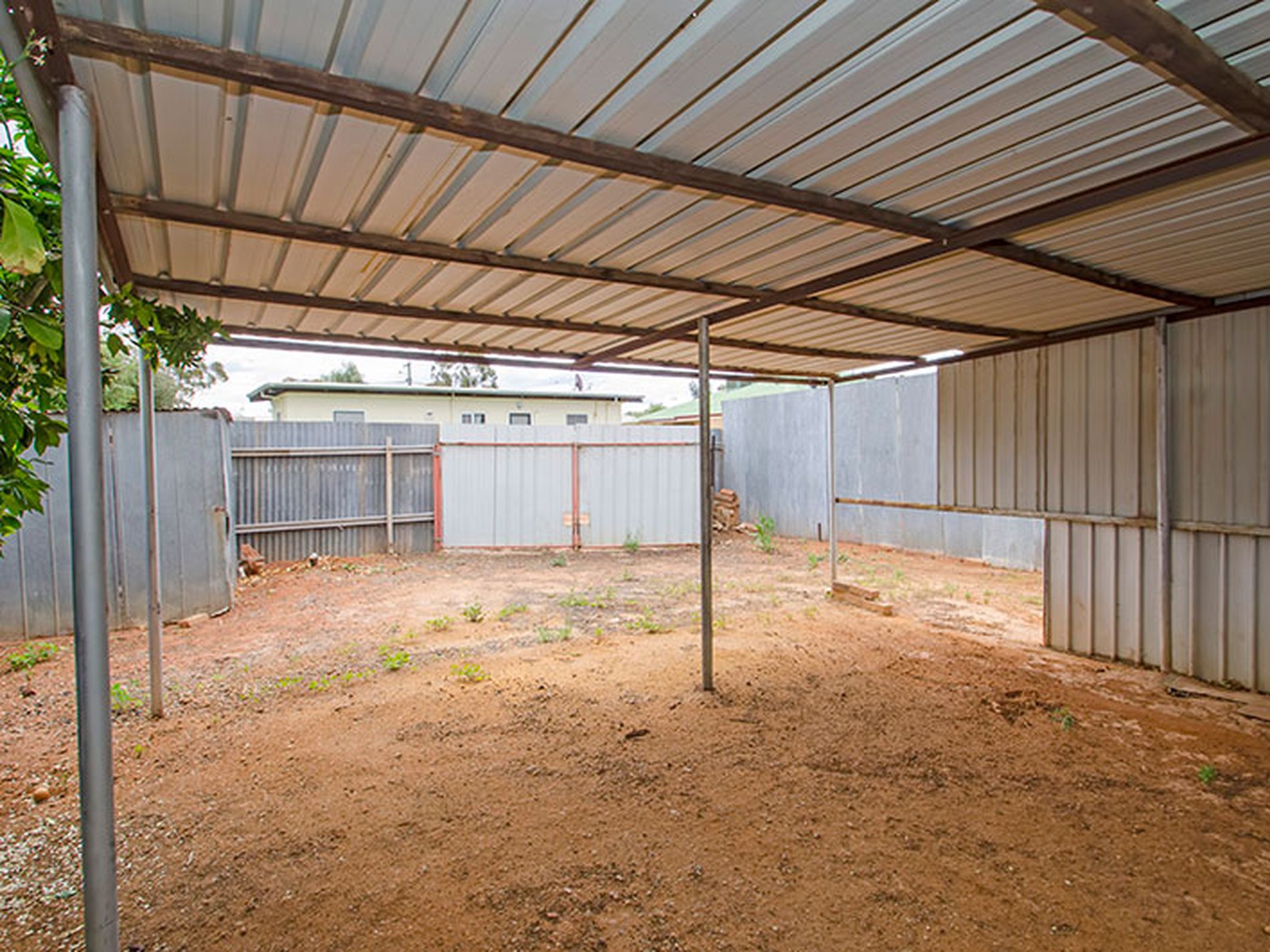 96 Varden Street, Piccadilly