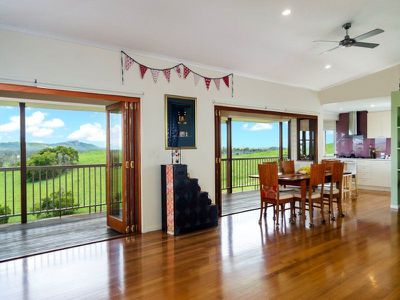 53 Lake Ridge Court, Lake Macdonald