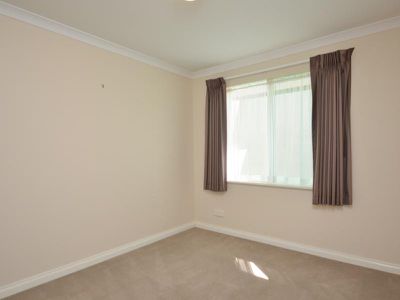 24 Tindals Crescent, Hannans