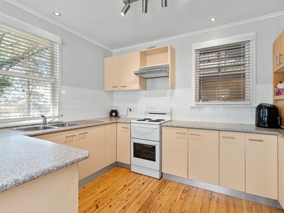 2 Ritchie Street, Bomaderry