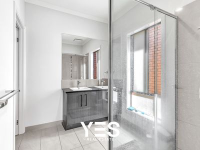 12 Bourbon Road, Cranbourne East