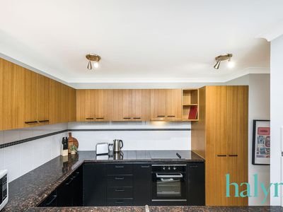 15 / 118 Mounts Bay Road, Perth