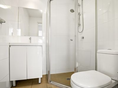 27 / 8 Marlborough Road, Homebush West