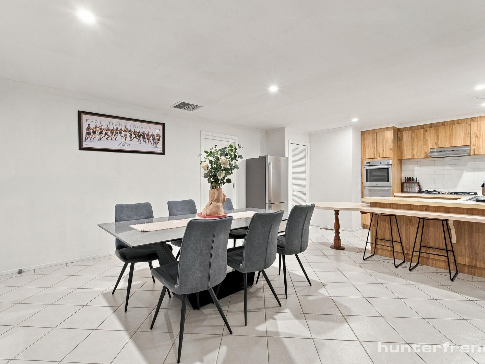 28 Carinza Avenue, Altona Meadows