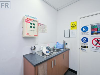 82 Discovery Drive, Bibra Lake