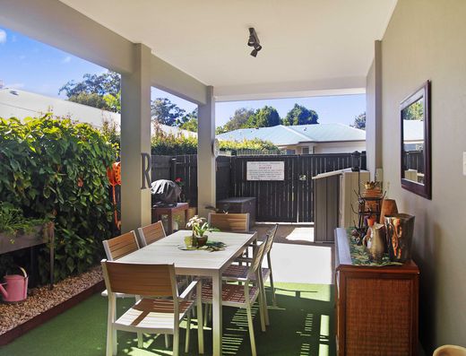 Immaculate home in gated community image 13