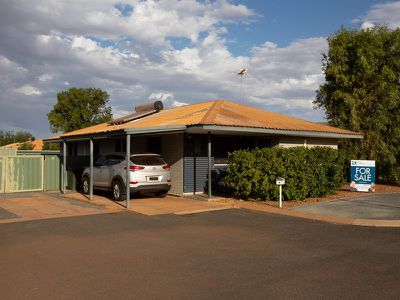 2 / 10 Dulverton Terrace, South Hedland