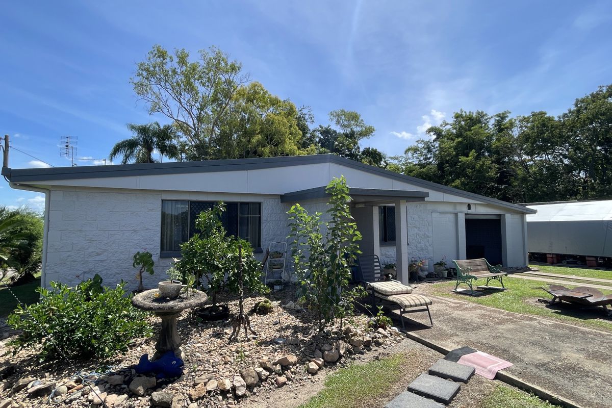 Secluded Residence on a Cane Farm Just 10 Kms out of Ingham