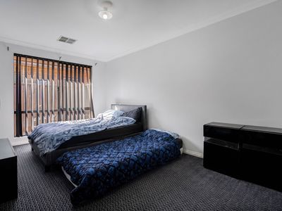 1 Coalseam Street, Ellenbrook
