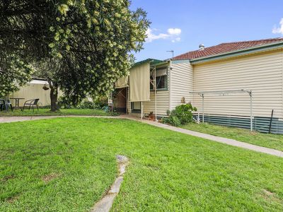 5 The Avenue, Seymour