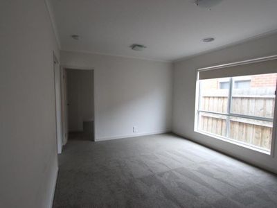 10 Beekeeper Road, Armstrong Creek