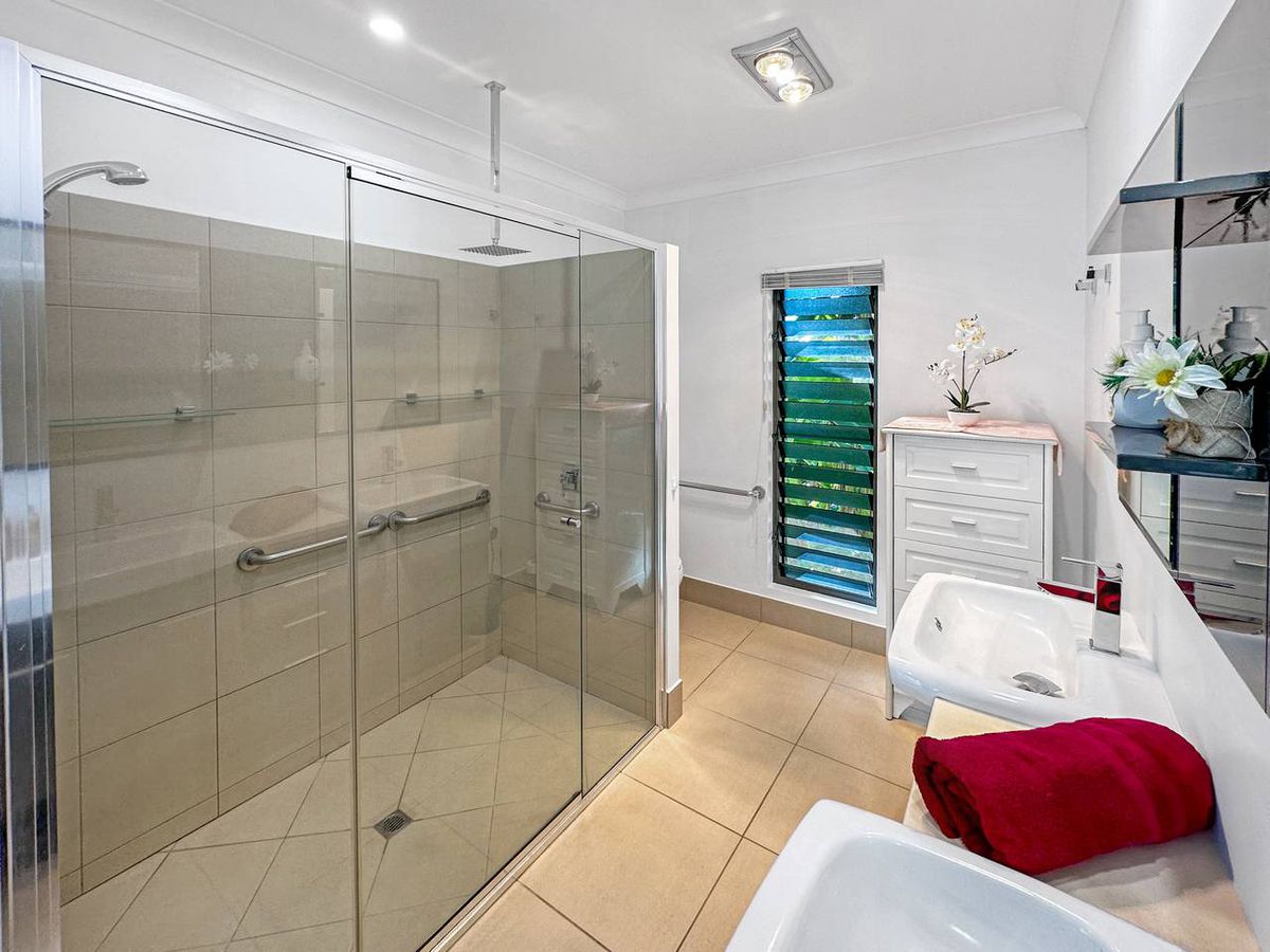 8 Agnew Street, Atherton