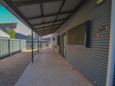 18D Somerset Crescent, South Hedland