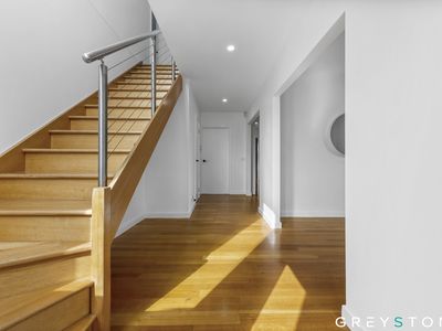 5 / 5-6 Chelsworth Place, Caroline Springs