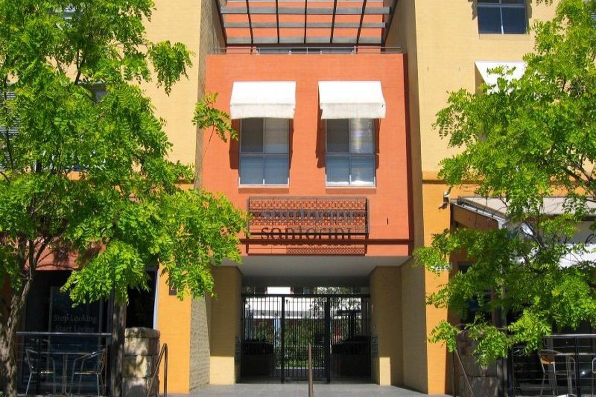 4 The Piazza, Wentworth Point