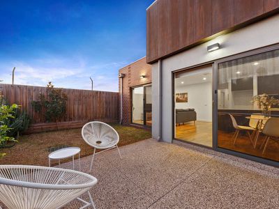 2 Loch Crescent, Strathmore