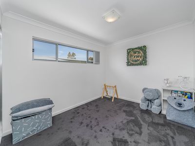91 Dobroyd Drive, Elizabeth Hills