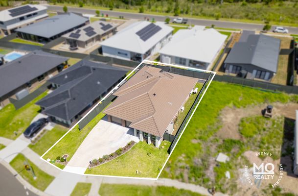 15 Glenelg Avenue, Wadalba