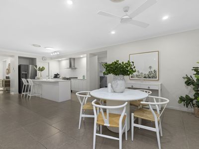 6 Brush Box Place, Wakerley