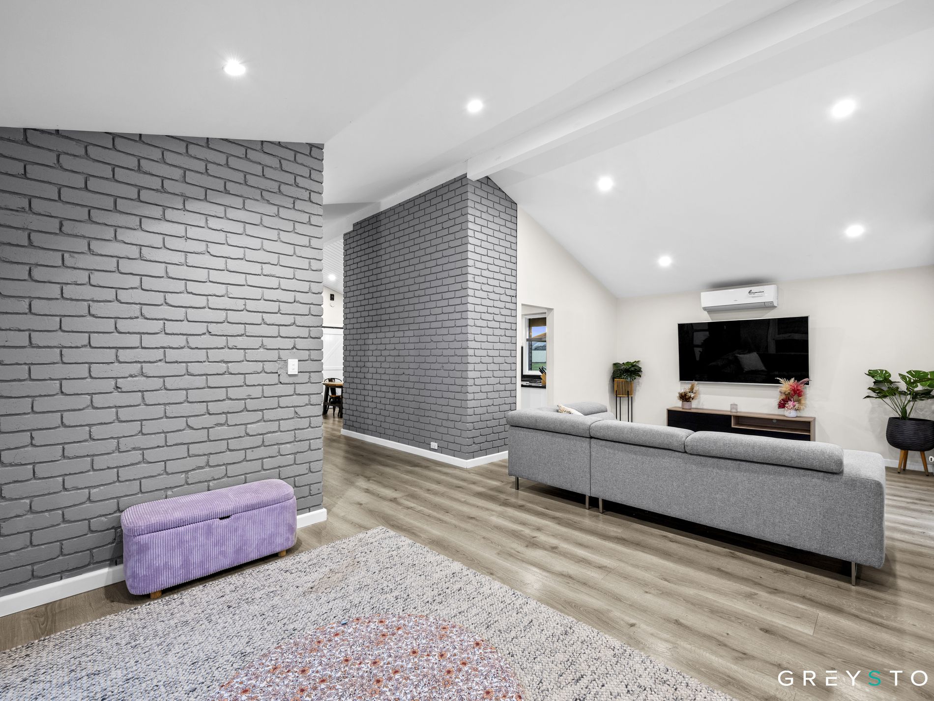 2-4 Outlook Ride, Kurunjang