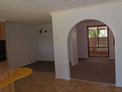 114 Baird Drive, Dubbo