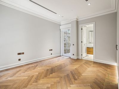 1 / 147 Darling Point Road, Darling Point