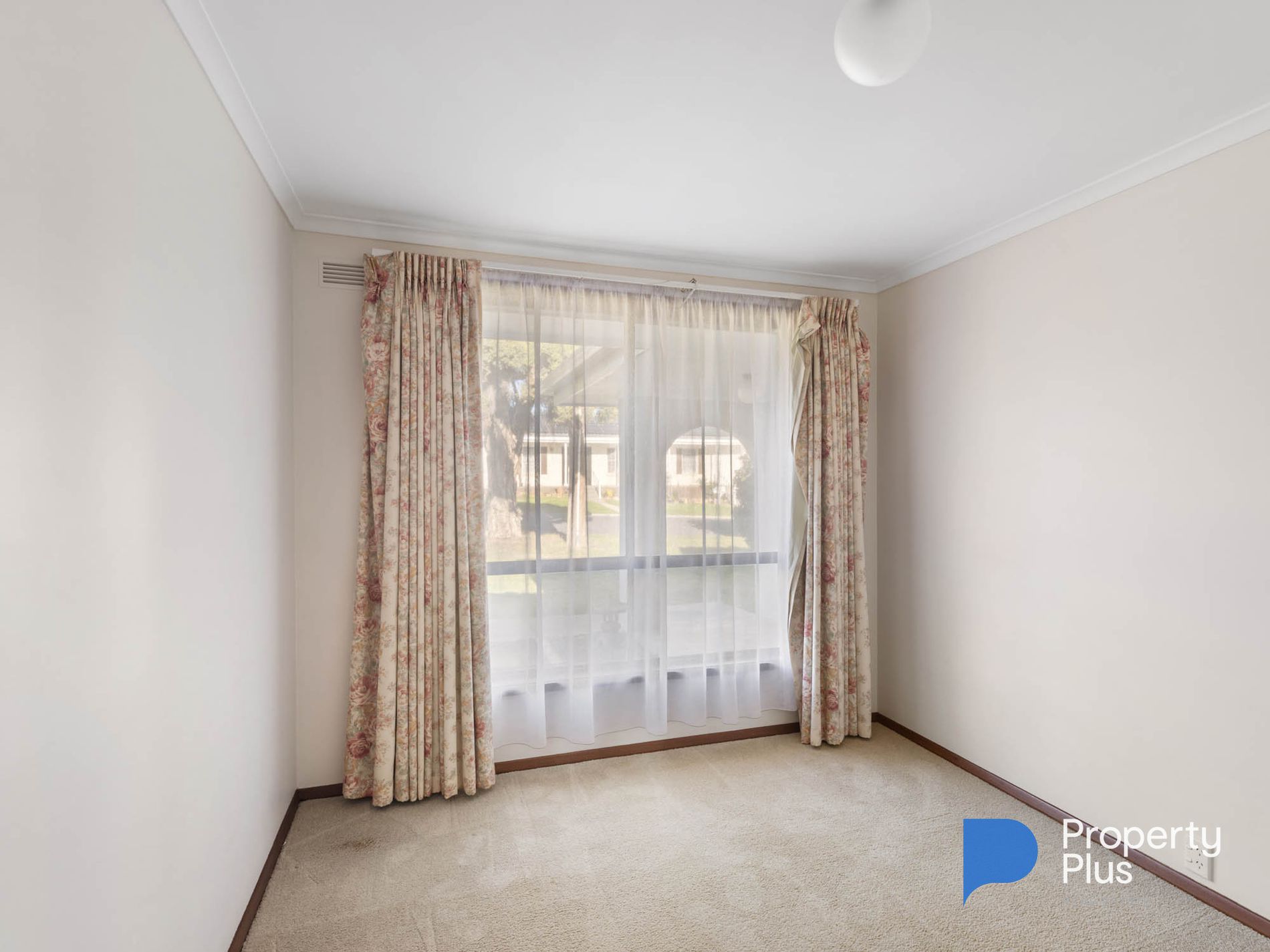 4 Robert Street, Kangaroo Flat