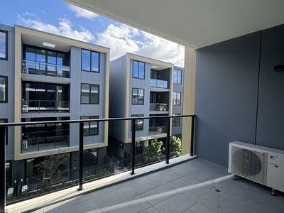 212 / 1B Vangelis Street, Rouse Hill