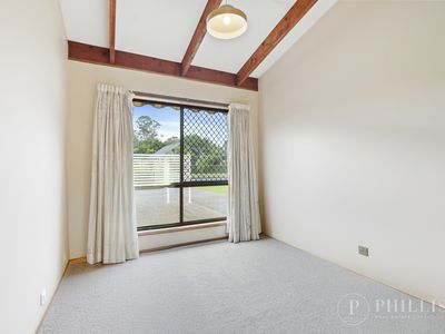 1 Menindee Avenue, Coombabah