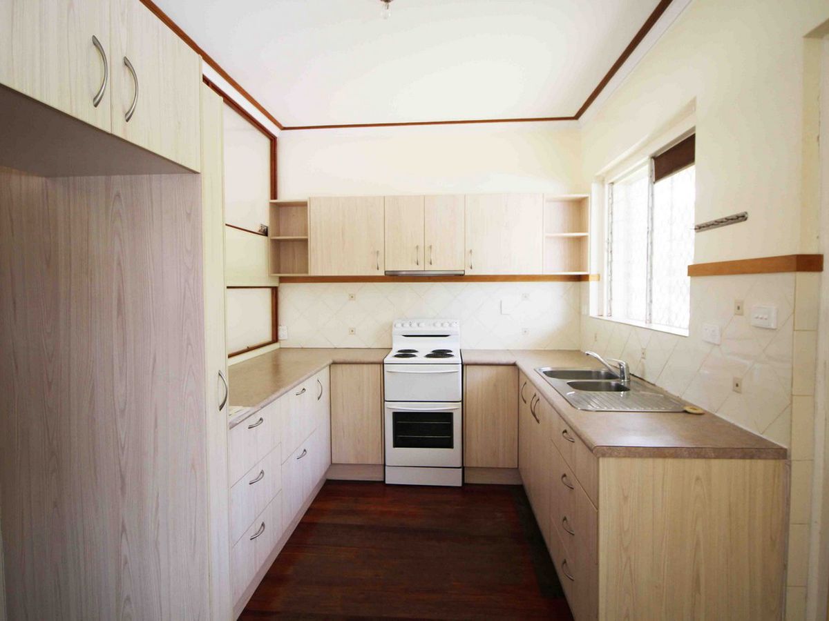 20 COOK STREET, Atherton