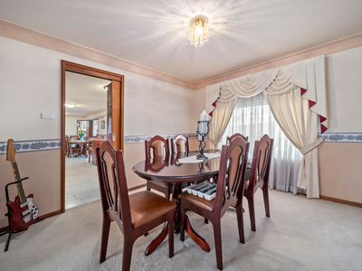 4 Adolphus Close, Hinchinbrook