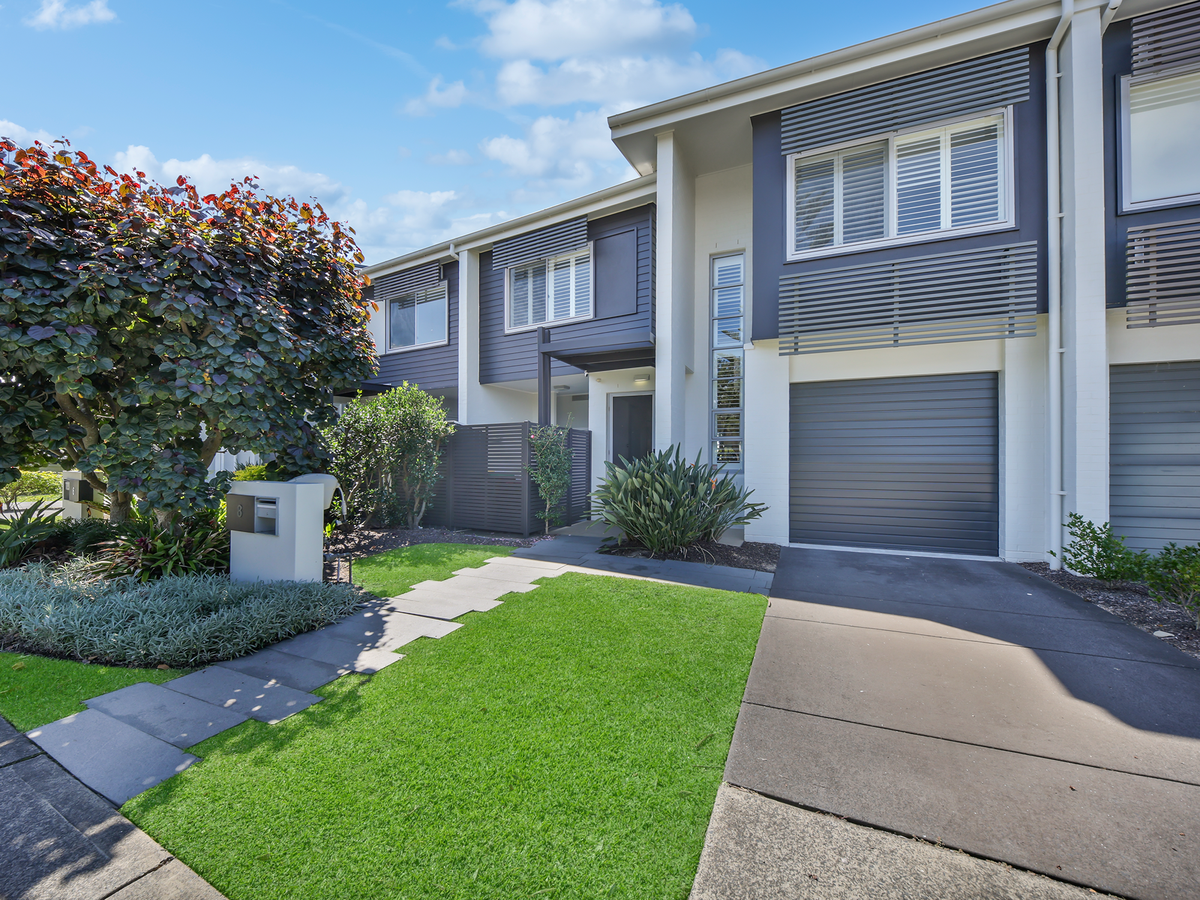 8 Huntingdale Drive, Magenta