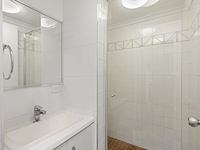 1 / 20 Orchid Avenue, Surfers Paradise